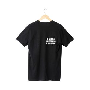 T-shirt homem “A minha namorada é que sabe” (100% algodão)